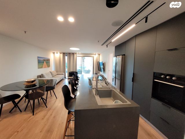 דירת גן, מרינה, הרצליה