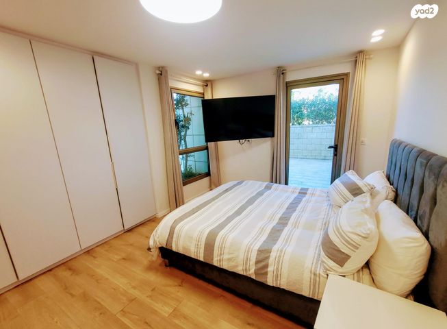 דירת גן, מרינה, הרצליה