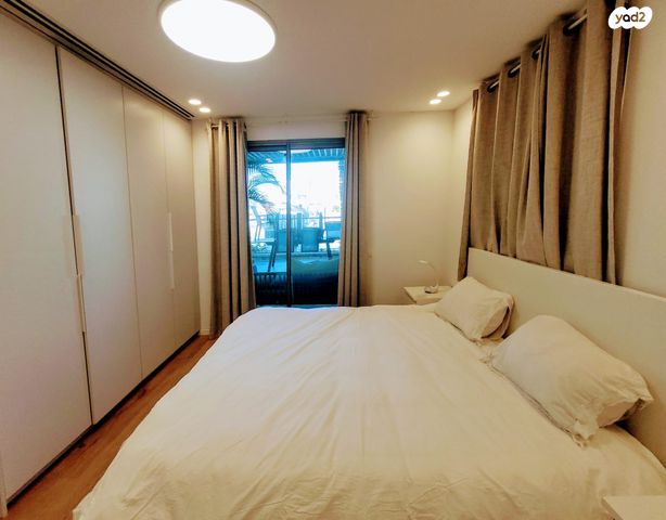 דירת גן, מרינה, הרצליה