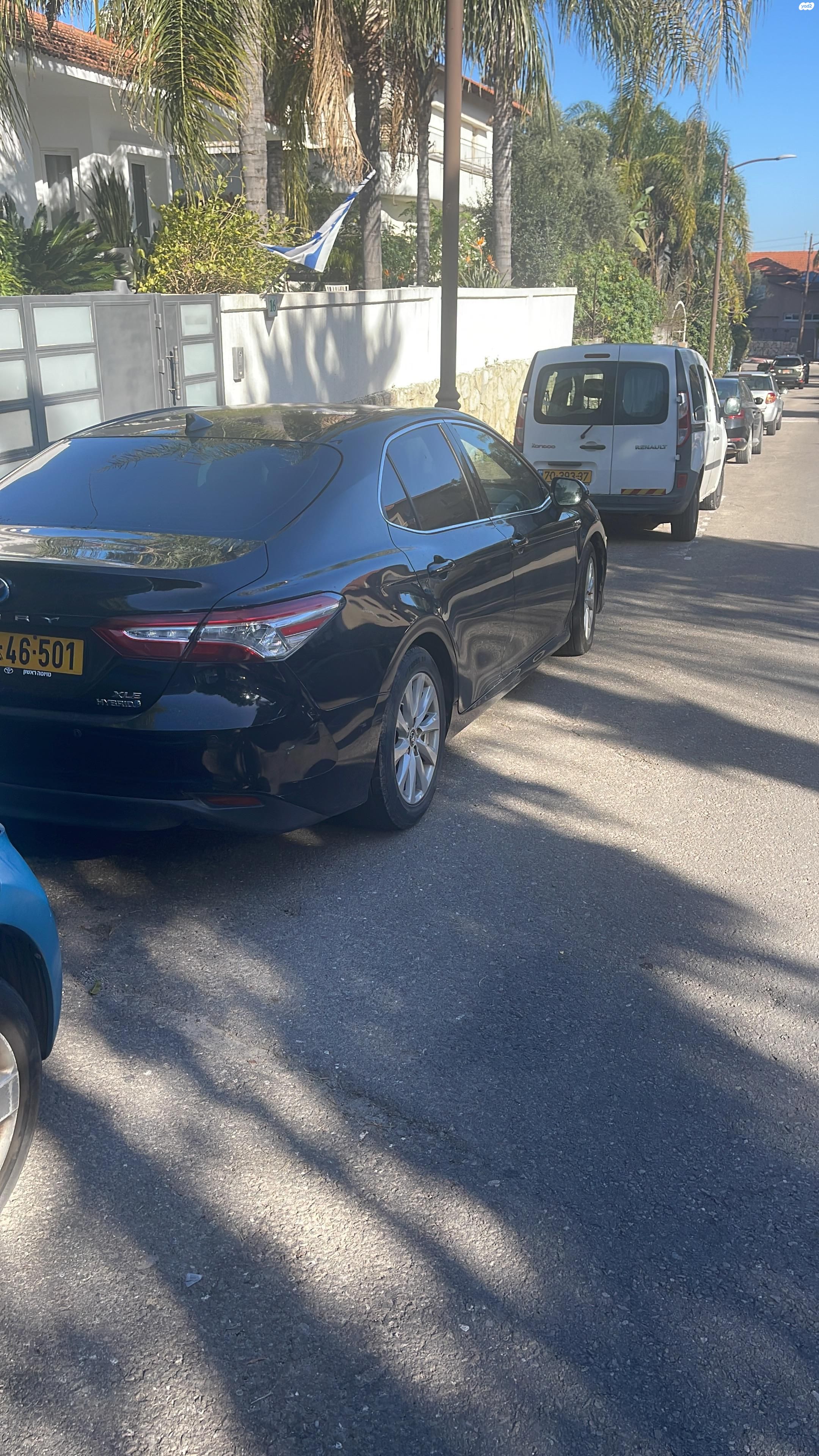 מודעת רכב טויוטה קאמרי