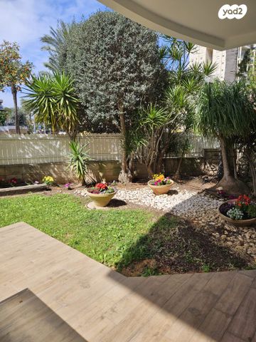 דירת גן, שדרות בן גוריון 60, נווה סביון, אור יהודה