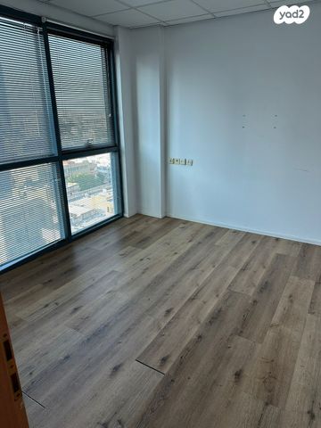 משרדים, תובל 13, בורסה, רמת גן