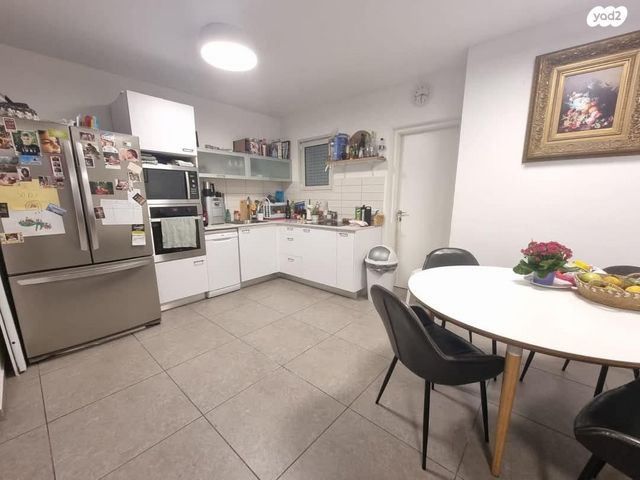 דירה, נווה שרת, תל אביב יפו