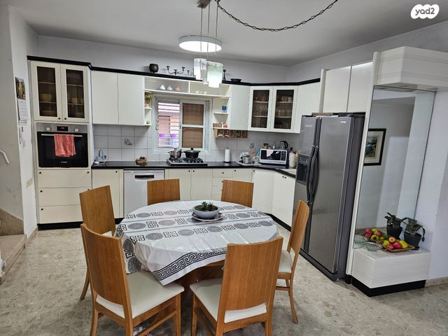 גג/ פנטהאוז, יום הכיפורים, קרית שרת מערב, חולון