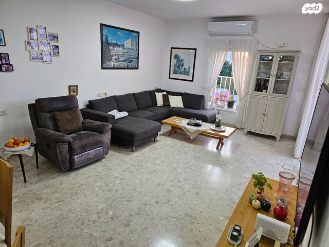 גג/ פנטהאוז, יום הכיפורים, קרית שרת מערב, חולון