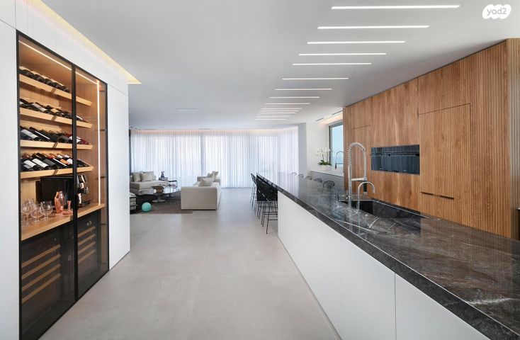 דירה, ליאונרדו דה וינצ'י, גני שרונה, קרית הממשלה, תל אביב יפו