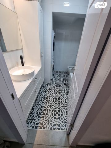 דו משפחתי, שמואל יבניאלי, פתח תקווה