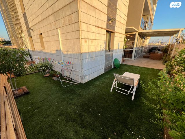 דירת גן, נתיבות מערב, נתיבות