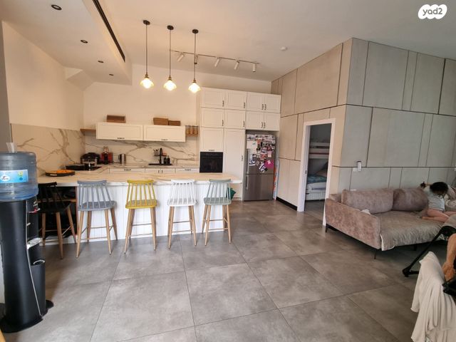 דו משפחתי, שמואל יבניאלי, פתח תקווה