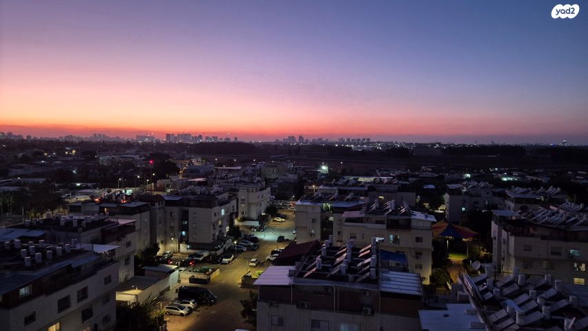 גג/ פנטהאוז, חללי אגוז, גני אביב, לוד