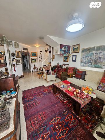 גג/ פנטהאוז, קרן קיימת לישראל, הל"ה, גבעתיים