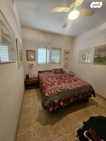 גג/ פנטהאוז, קרן קיימת לישראל, הל"ה, גבעתיים