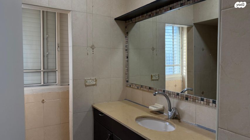 דירה, אברהם שפירא, השופטים צפון, רמלה