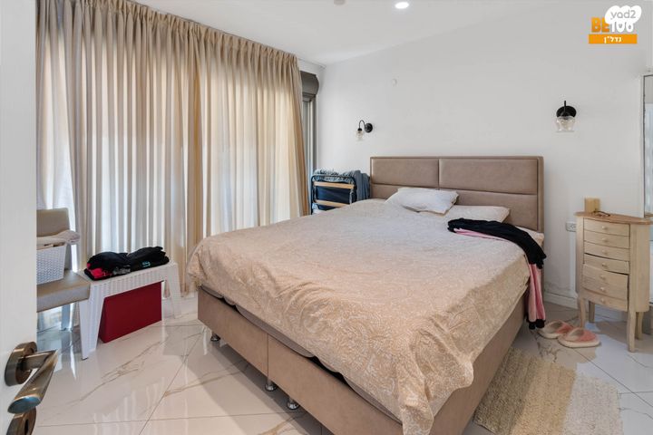 גג/ פנטהאוז, קרית חתני פרס נובל, ראשון לציון