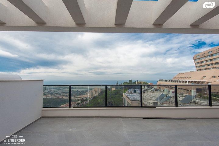 גג/ פנטהאוז, תל מאנה, חיפה