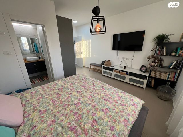 דירת גן, נתיבות מערב, נתיבות