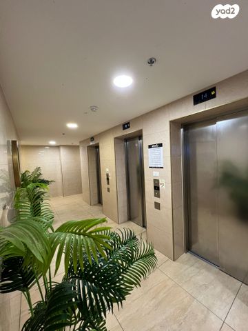 דירת גן, נתיבות מערב, נתיבות