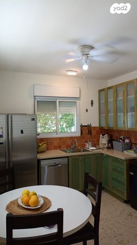 דו משפחתי, דולב, הצמרות, קיסריה