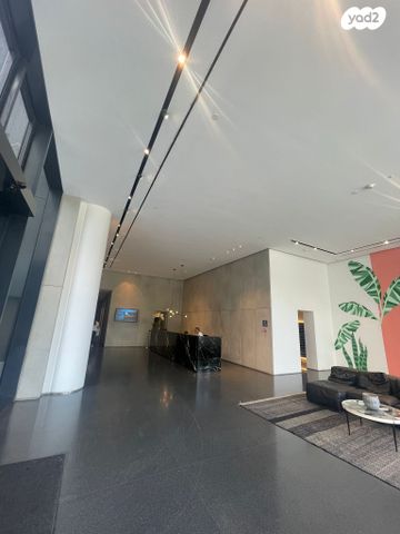 דירה, דרך מנחם בגין 144, מונטיפיורי, הרכבת, תל אביב יפו