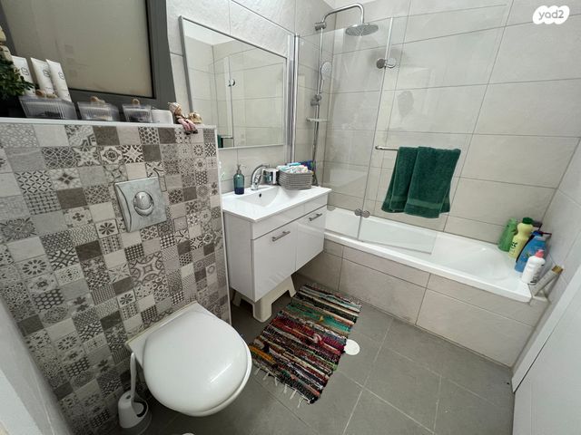 דירת גן, נתיבות מערב, נתיבות