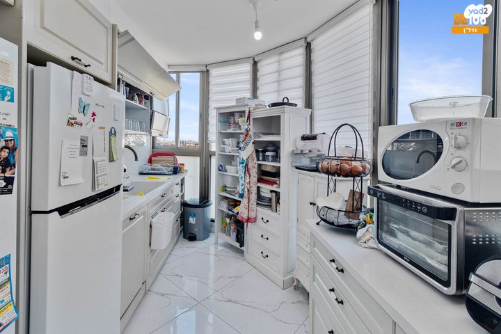 גג/ פנטהאוז, קרית חתני פרס נובל, ראשון לציון