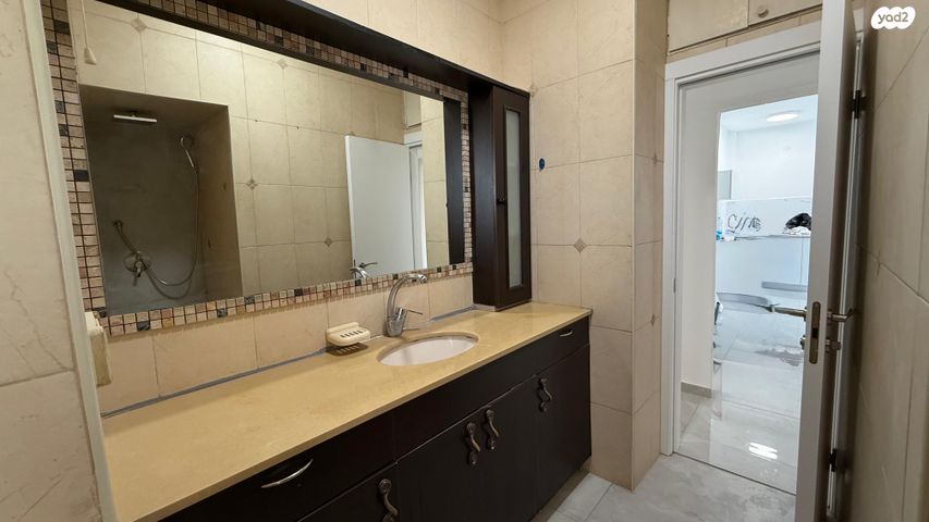 דירה, אברהם שפירא, השופטים צפון, רמלה