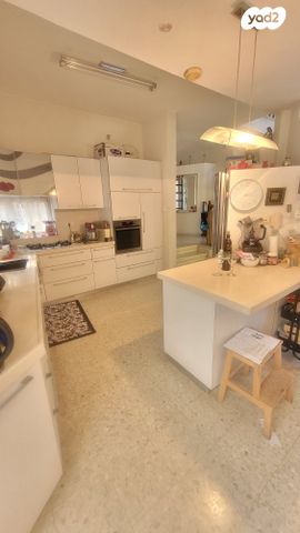 בית פרטי/ קוטג', קרית ביאליסטוק, יהוד מונוסון