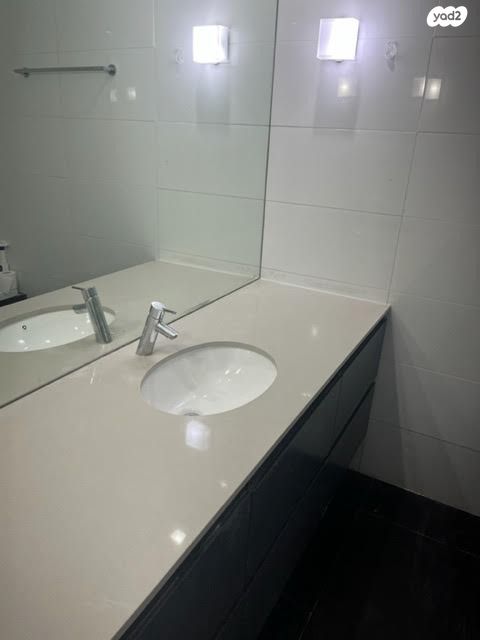 דירה, ניסים אלוני, צמרות איילון, פארק צמרת, תל אביב יפו