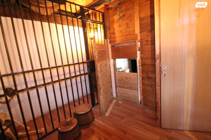 כללי, אזור תעשיה, הרצליה