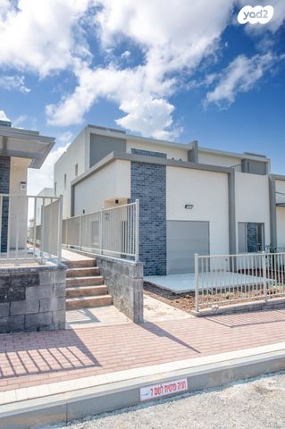 דו משפחתי, לשם 5, רובע 10 חן, קצרין