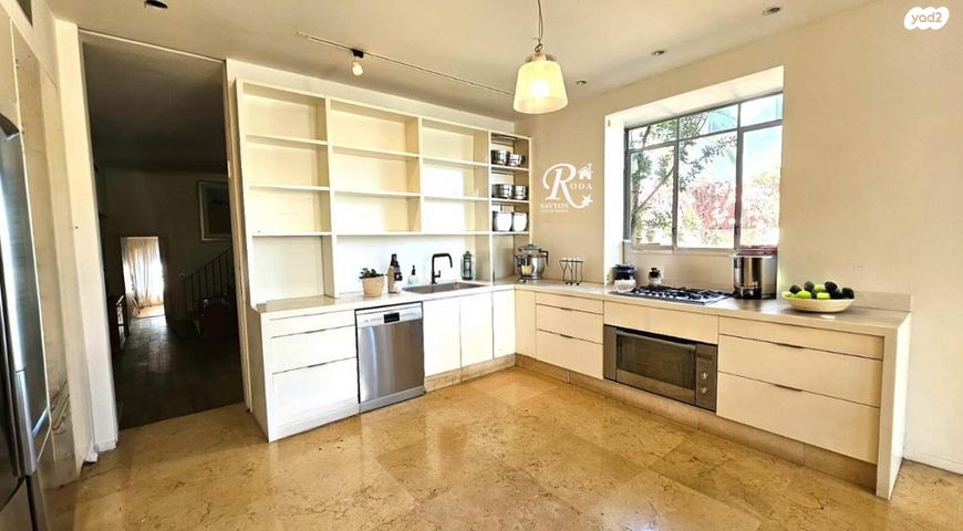 בית פרטי/ קוטג', סביון