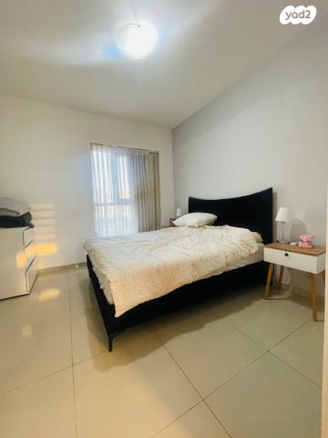 דירה, ביאליק 39, שכונת חשמונאים, מרכז העיר א, רמת גן