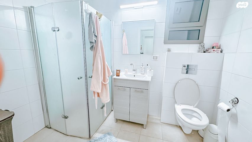 דו משפחתי, לשם 5, רובע 10 חן, קצרין