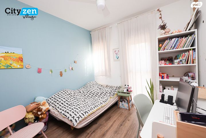 דו משפחתי, גילץ הירוקה, אבן יהודה