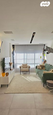 מקס נורדאו 16