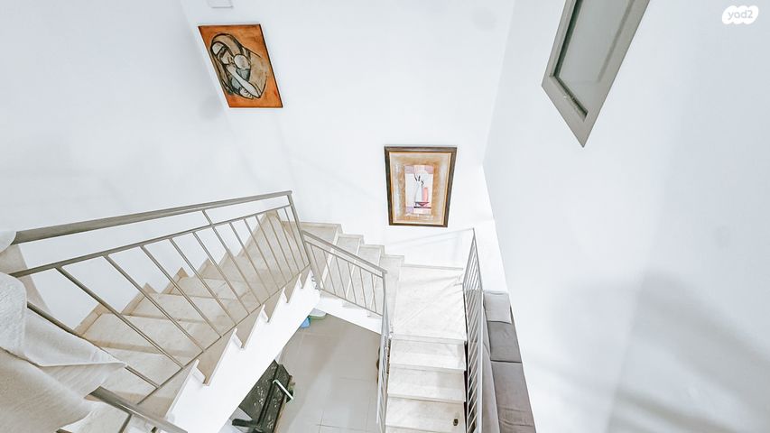 דו משפחתי, לשם 5, רובע 10 חן, קצרין