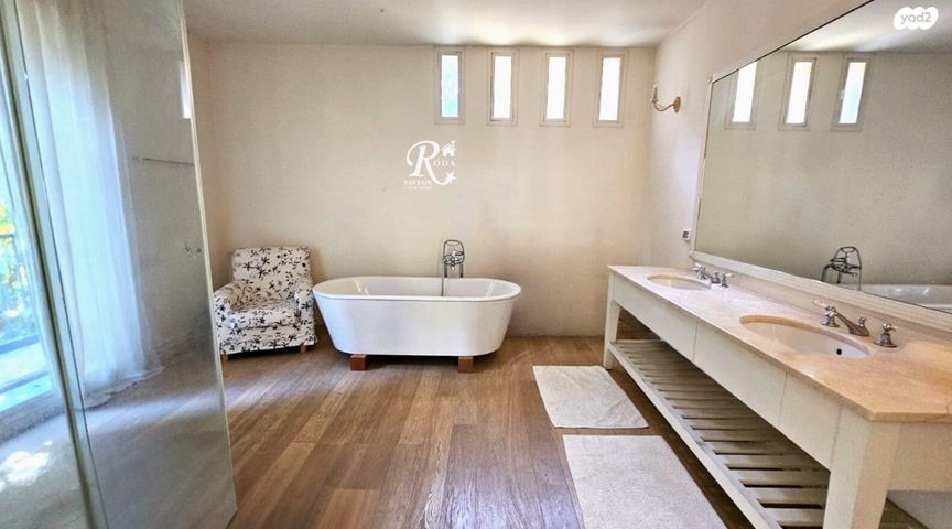 בית פרטי/ קוטג', סביון