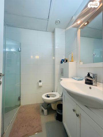 דירה, ביאליק 39, שכונת חשמונאים, מרכז העיר א, רמת גן