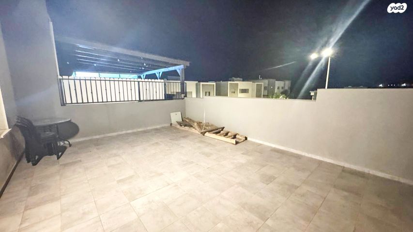 דו משפחתי, לשם 5, רובע 10 חן, קצרין