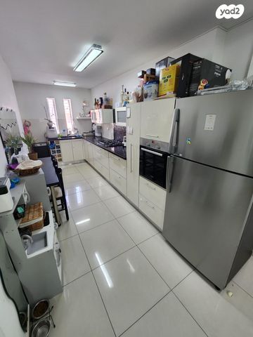 דירה, עין יהב, המעיינות, שחמון, רובע 8, אילת