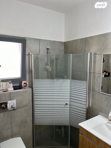 דירה, יהודה 8, רמב"ם, ראשון לציון