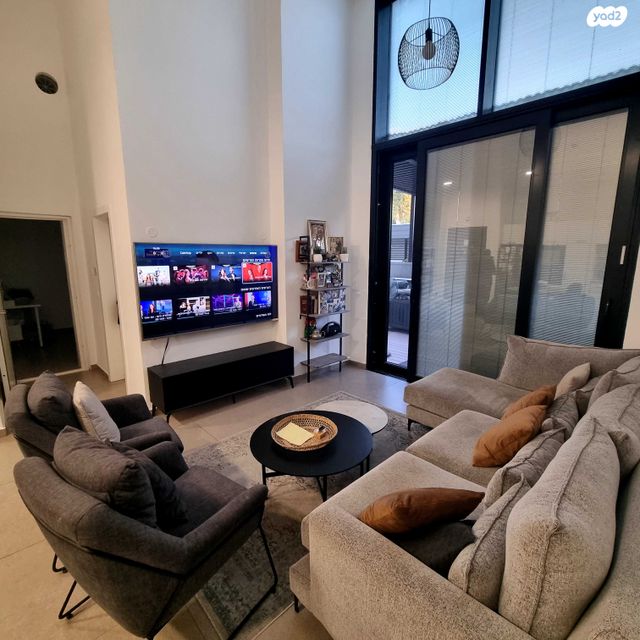 דירת גן, מרכז, הרצליה