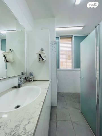 דירה, ארלוזורוב, מרכז, קרית עבודה, חולון