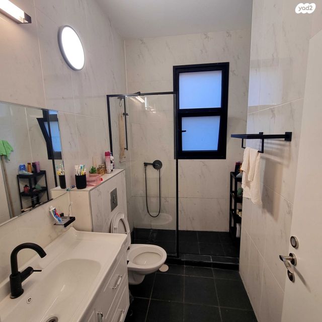 דירת גן, מרכז, הרצליה