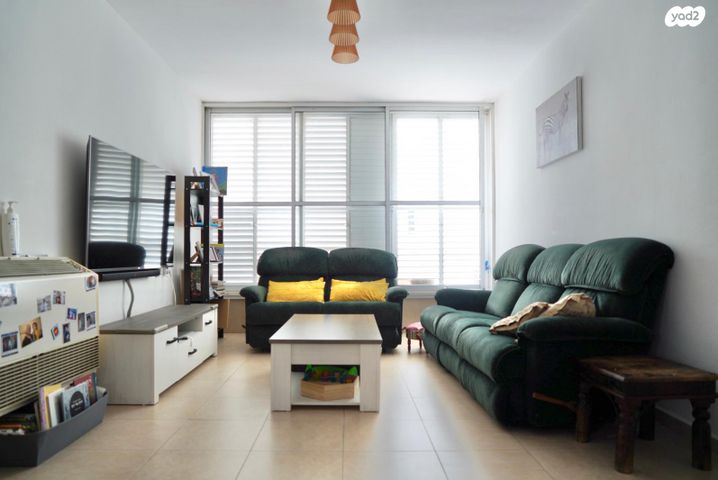 דירה, נתן ברניצקי, רמז, מערב ותיק, ראשון לציון