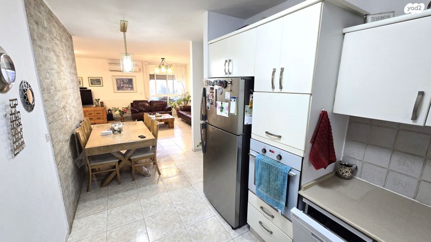 דירה, תור, נווה מנחם, גבעת זאב