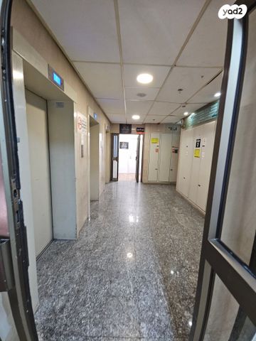 משרדים, שדרות ירושלים 49, מכללת תל אביב יפו, דקר, תל אביב יפו