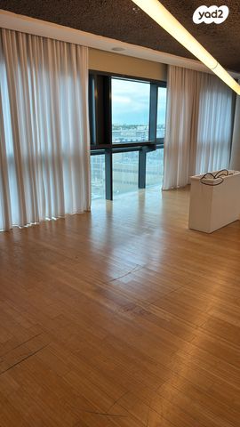 משרדים, הרצליה