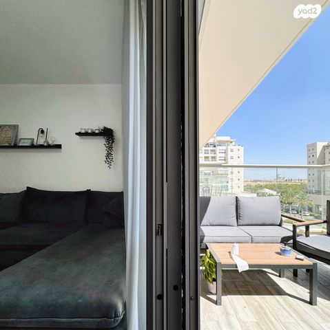 דירה, רפיח ים, נתיבות מערב, נתיבות