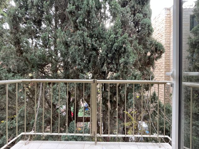 דירה, דרך חברון, בקעה, ירושלים